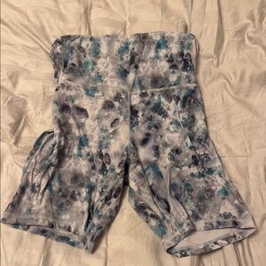 Lululemon Athletica Blue and Gray Bike Shorts